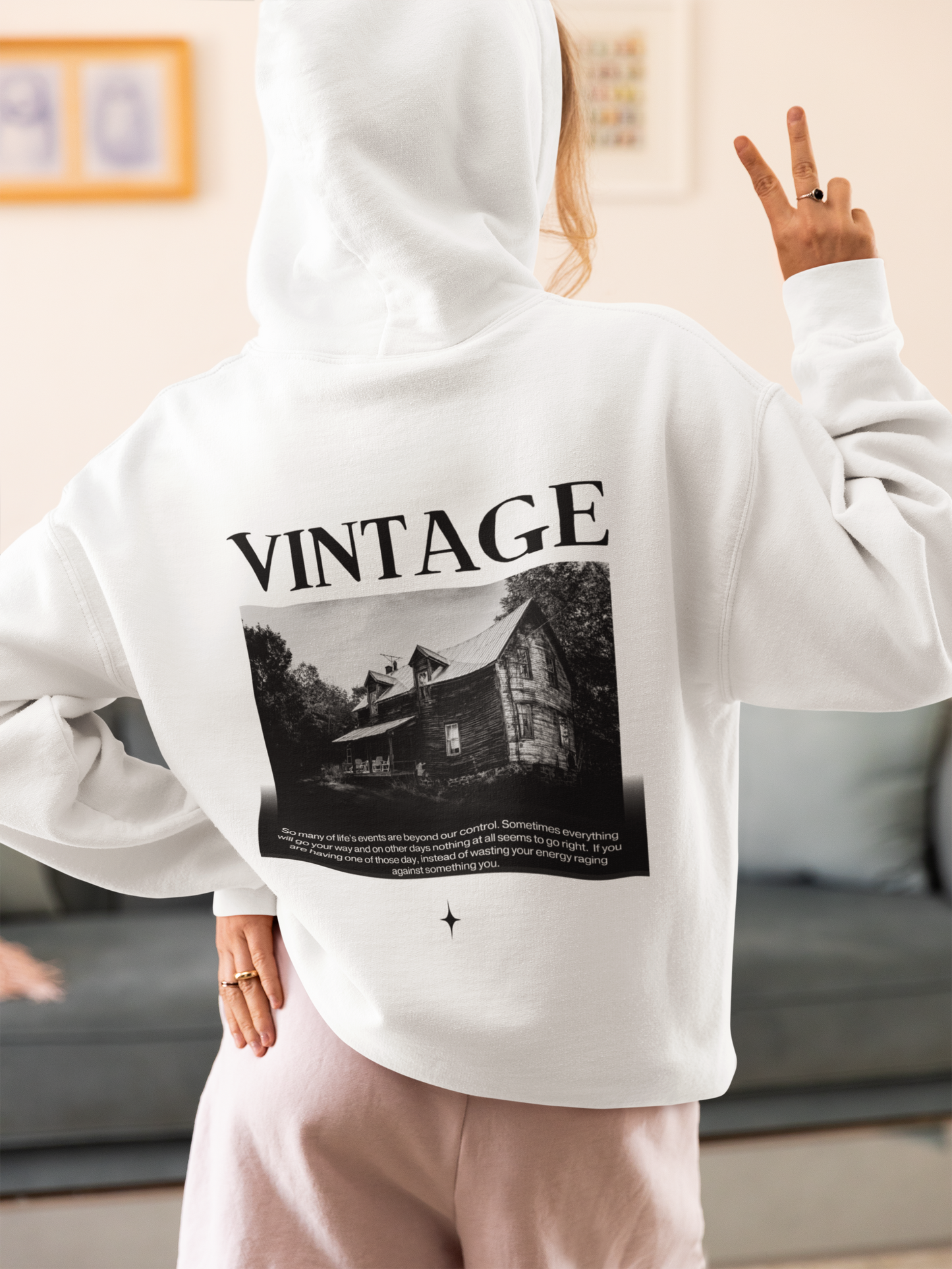 VINTAGE OVERSIZED HOODIE